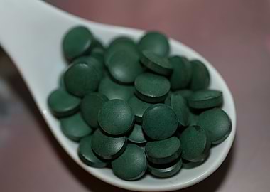 Spirulina platensis pills
