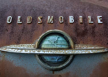 Oldsmobile Emblem