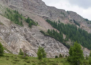 rocky mountain and cloudy