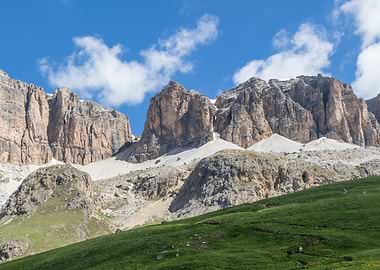 rocky mountain and cloudy