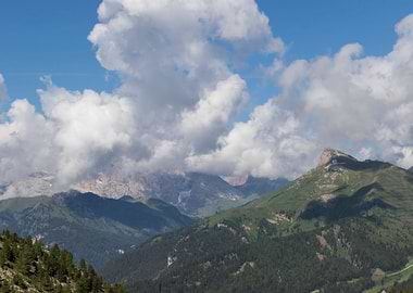 rocky mountain and cloudy