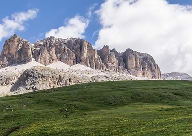 rocky mountain and cloudy