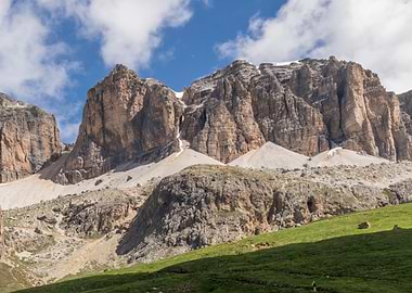 rocky mountain and cloudy