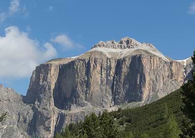 rocky mountain and cloudy
