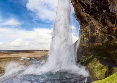 ICELAND Seljalandsfoss