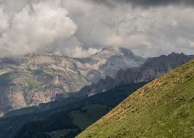 rocky mountain and cloudy