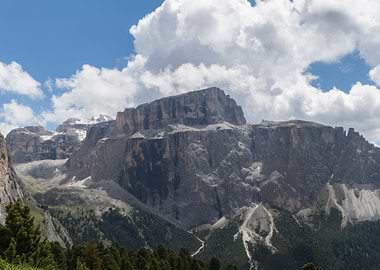 rocky mountain and cloudy