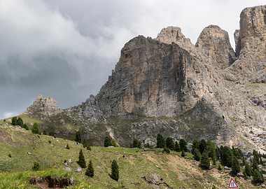 rocky mountain and cloudy