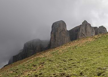rocky mountain and cloudy