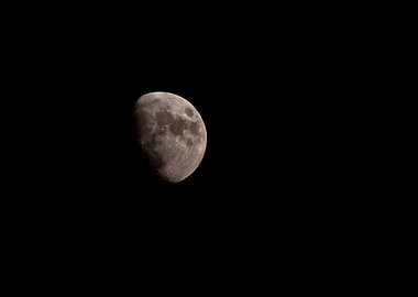 Waxing gibbous moon