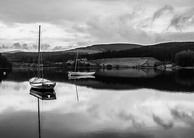 Lone yacht in a loch