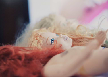 Dolls faces dirty laying d
