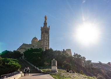 A break at the Basilique