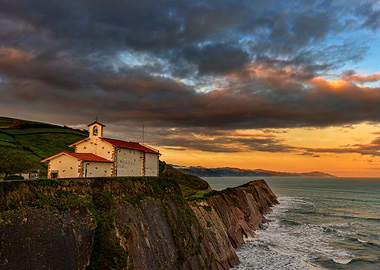 Hermitage Sunrise Temple