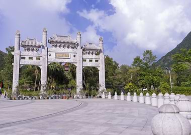 Torii Gate in white finish