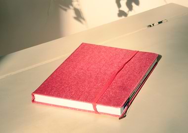 Notebook red on vintage to