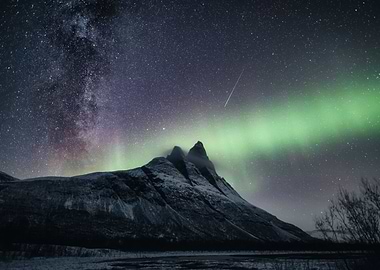 Otertinden Auroras 3