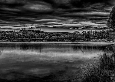 Grey sky meets gray land