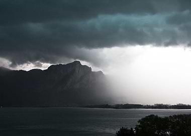 Stormfront reaching land