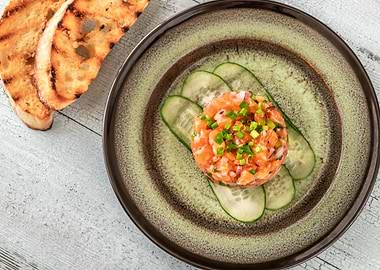 Salmon tartare