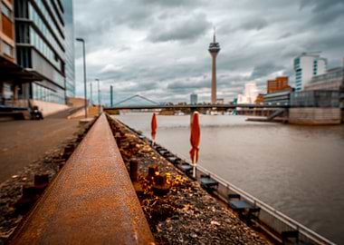 Schiene am Rheinturm