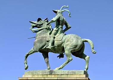 Francisco Pizarro statue