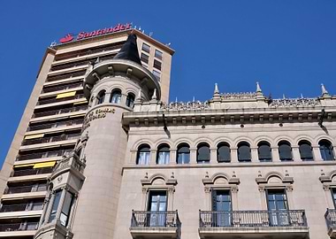 Architecture Contrast