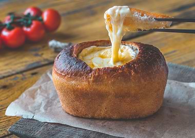 Camembert bread bowl