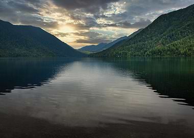 View on lake crescent