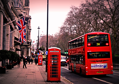 London street in autumn