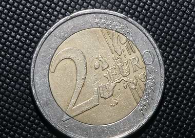 European 2 euro coin macro