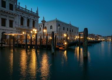 venice at night