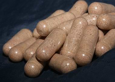 Transparent full capsules