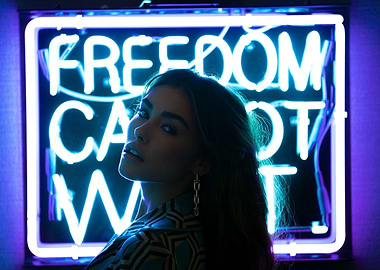 Madison Beer spring neon