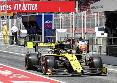 Hulkenberg pitlane