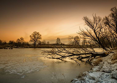 Winter sunrise, wild river