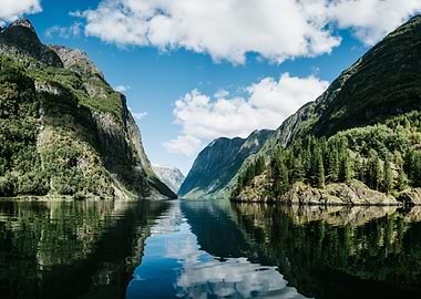 Mountains at Lake Norway