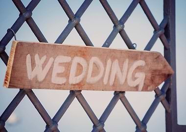 Wedding sign right