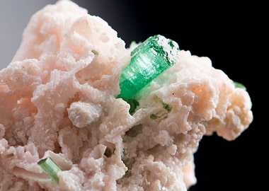 tourmaline mineral crystal