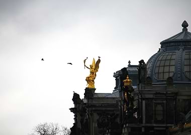 Statue Academy of Arts