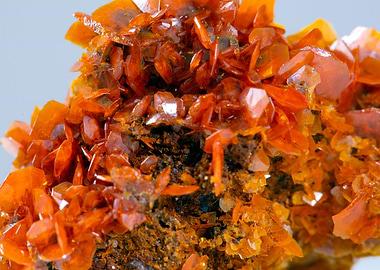 wulfenite mineral stone
