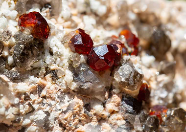 garnet mineral stone