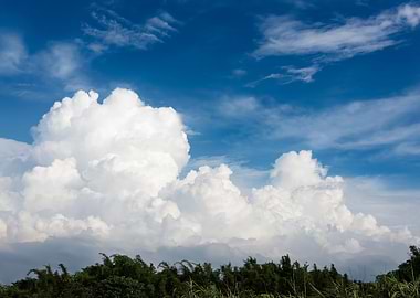Spectacular white clouds