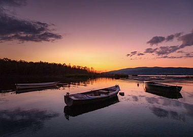 Sunset, reflection on lake