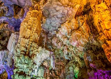 Amazing stalactites