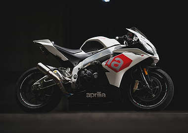 Aprilia Rs v4
