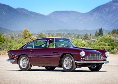 Aston Martin DB4