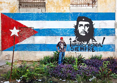 Cuban Flag and Che Guevara