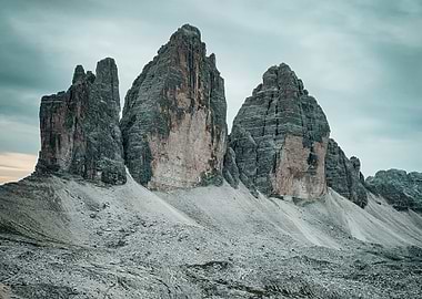 Three Rocks peak Mountains