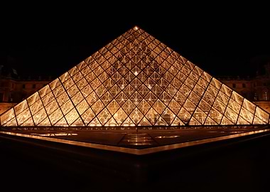 LE LOUVRE PARIS